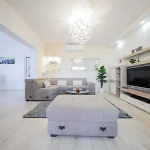 Deluxe Look Appartement Zadar