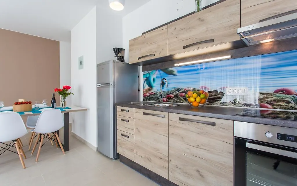 Apartments Viktorija Baska  Baska (Krk)