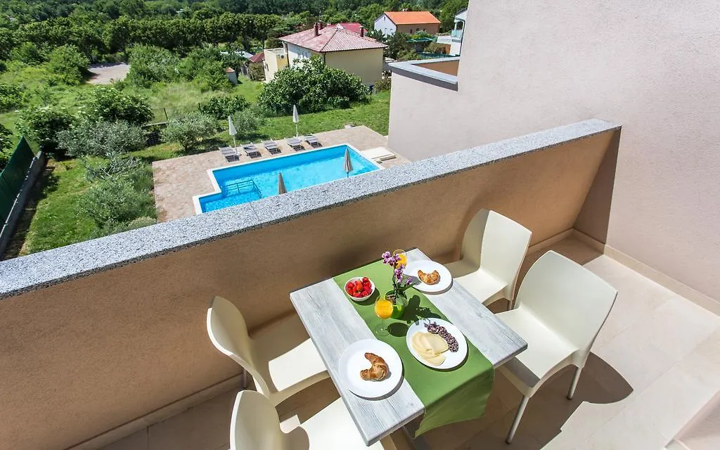 Apartments Viktorija Baska   Baska (Krk)